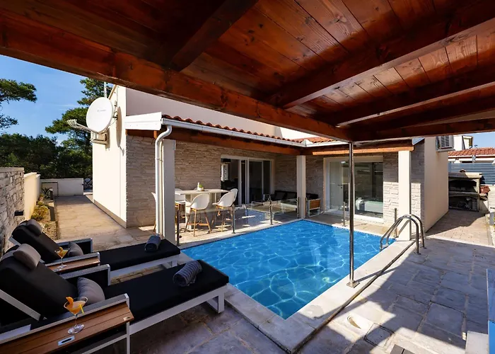 Дом отдыха My Dalmatia - Gajser With Private Swimming Pool