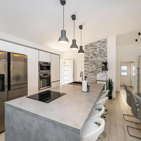 My Dalmatia - Gajser With Private Swimming Pool *