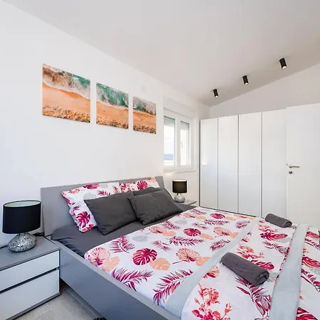 My Dalmatia - Gajser With Private Swimming Pool