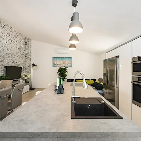 My Dalmatia - Gajser With Private Swimming Pool