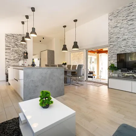 My Dalmatia - Gajser With Private Swimming Pool Prázdninový dům *